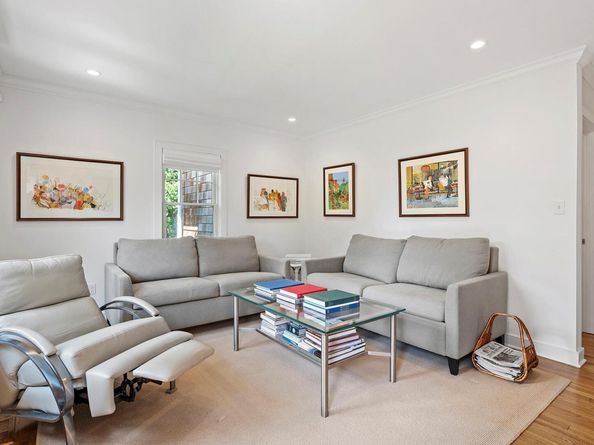 16 Miller Lane, East Hampton NY 11937