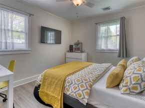 94 Hands Creek Road, East Hampton NY 11937