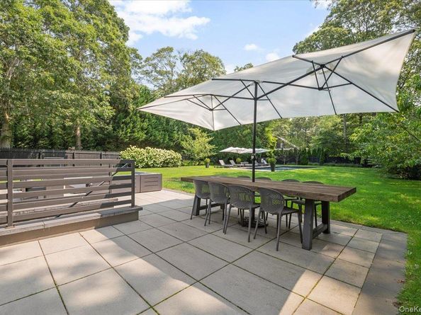 94 Hands Creek Road, East Hampton NY 11937