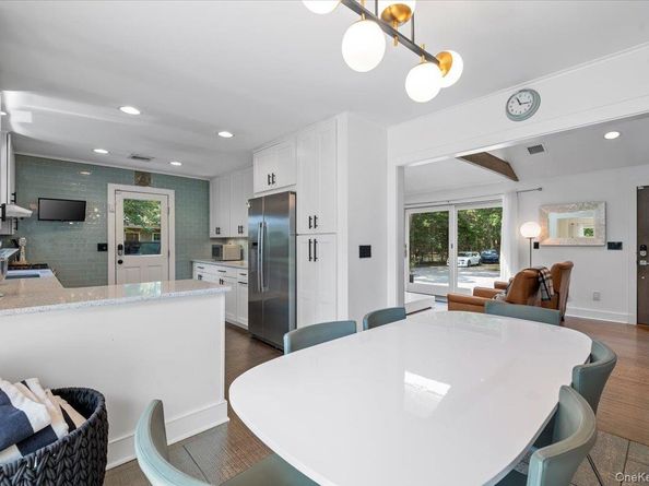 94 Hands Creek Road, East Hampton NY 11937