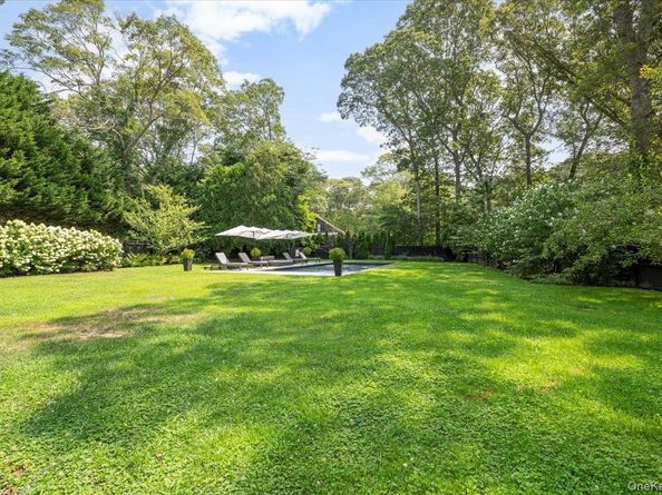 94 Hands Creek Road, East Hampton NY 11937