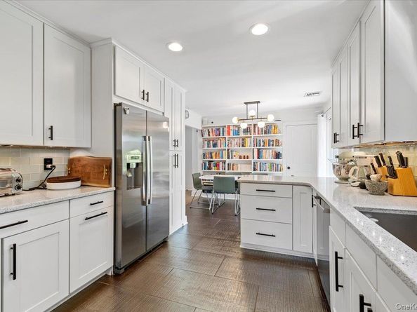 94 Hands Creek Road, East Hampton NY 11937