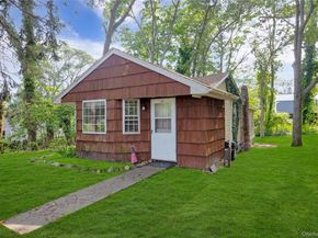 262 Avenue C, Ronkonkoma NY 11779