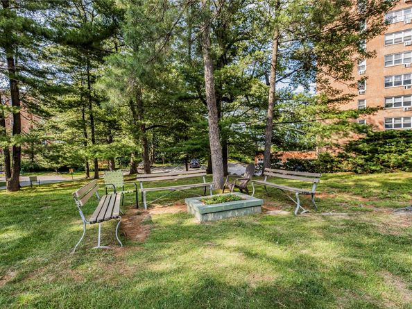 609 Palmer Road 4J, Yonkers NY 10701