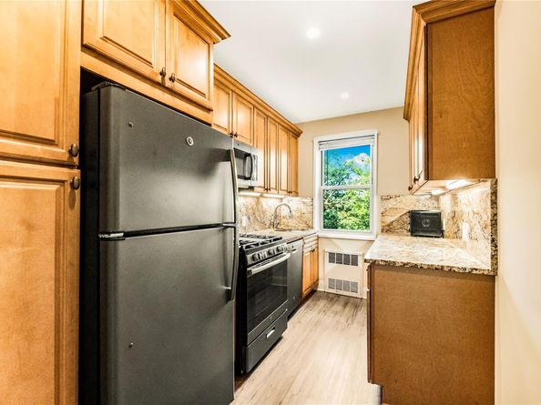 609 Palmer Road 4J, Yonkers NY 10701