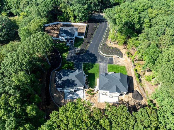 32 Middleville Road 2, Northport NY 11768