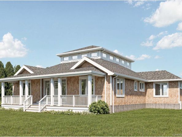 105 Lockitt Drive, Jamesport NY 11947