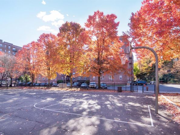 1 Georgia Avenue 3E, Bronxville NY 10708