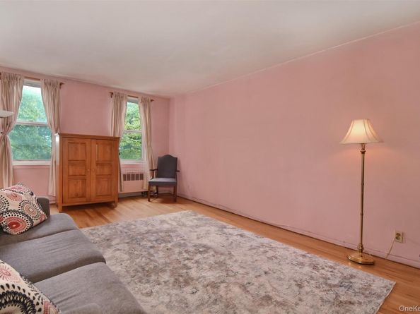 1 Georgia Avenue 3E, Bronxville NY 10708