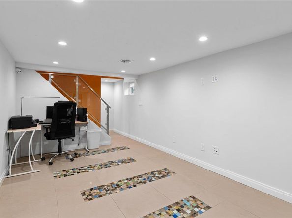 544 Oxford Road, Cedarhurst NY 11516