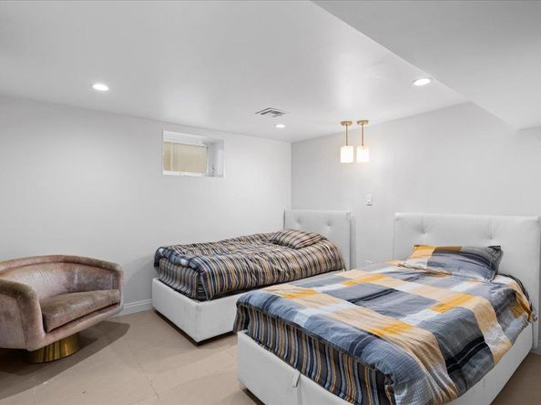 544 Oxford Road, Cedarhurst NY 11516
