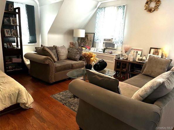 11 Duryea Place, Lynbrook NY 11563