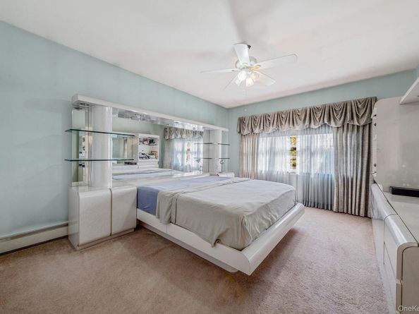 3 Kohlsaat Court, Smithtown NY 11787