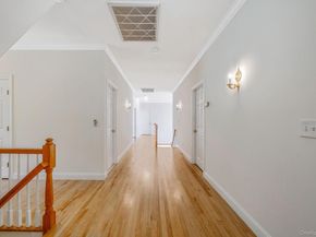 3 Kohlsaat Court, Smithtown NY 11787