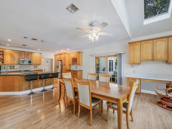 3 Kohlsaat Court, Smithtown NY 11787