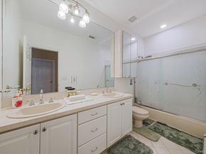 3 Kohlsaat Court, Smithtown NY 11787