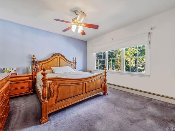 3 Kohlsaat Court, Smithtown NY 11787
