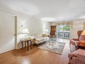 914 Fenway Road, Saint James NY 11780