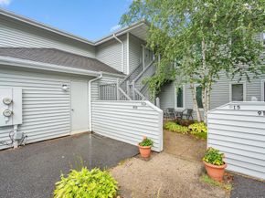 914 Fenway Road, Saint James NY 11780
