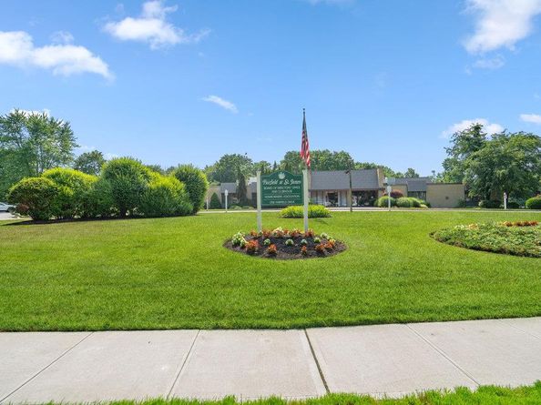 914 Fenway Road, Saint James NY 11780