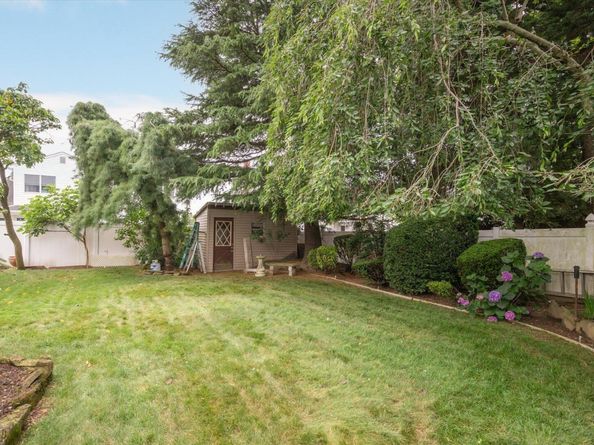 7 Crocus Drive, Massapequa NY 11758