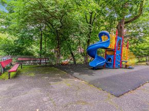679 W 239th Street W 3J, Bronx NY 10463