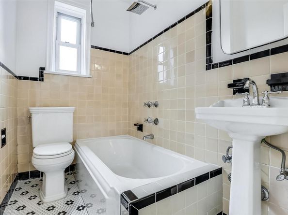48-55 43 Street 4H, Woodside NY 11377