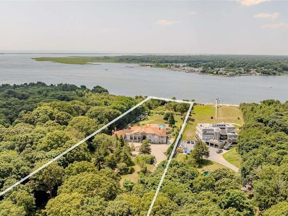 42 S Old Neck Road, Center Moriches NY 11934