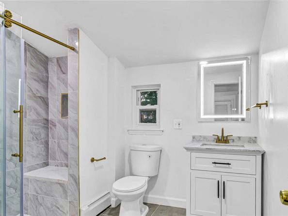 6 Pompano Lane, Massapequa Park NY 11762