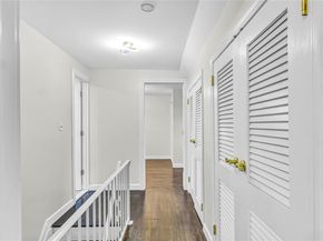 6 Pompano Lane, Massapequa Park NY 11762