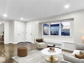 6 Pompano Lane, Massapequa Park NY 11762