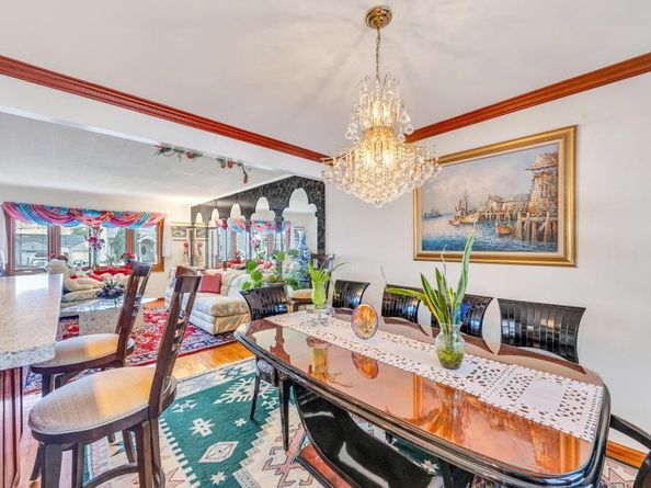 9 Waverly Place, Valley Stream NY 11580