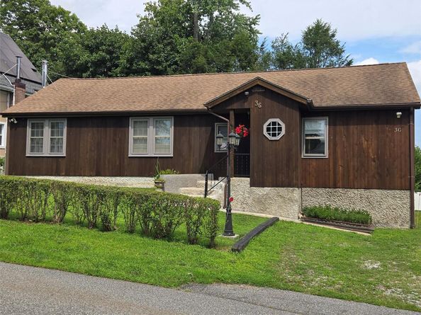 36 Ross Drive, Yorktown Heights NY 10598
