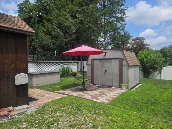 36 Ross Drive, Yorktown Heights NY 10598