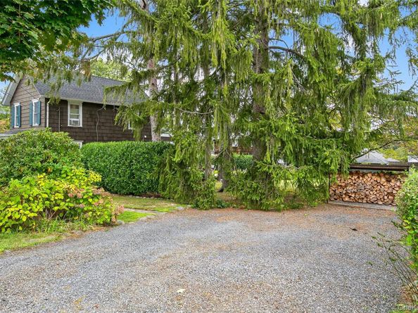 58 Grove Street, Glenwood Landing NY 11547