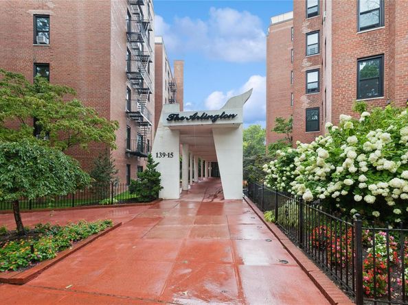 139-15 83 Avenue 629, Briarwood NY 11435