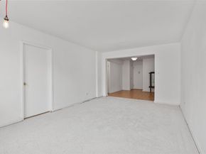 139-15 83 Avenue 629, Briarwood NY 11435