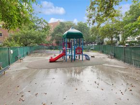 139-15 83 Avenue 629, Briarwood NY 11435