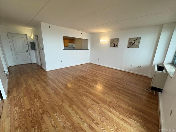 136 Beach 117 706, Rockaway Park NY 11694
