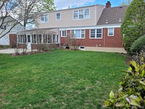 33 Nassau Boulevard, West Hempstead NY 11552