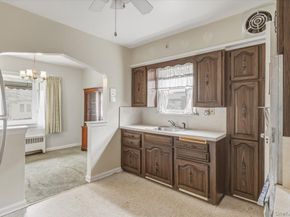 95-18 238th Street, Floral Park NY 11001