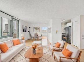 60 Henry Street 15F2, New York (Manhattan) NY 10002