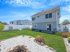 71 Hill Lane, Levittown NY 11756