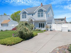 71 Hill Lane, Levittown NY 11756