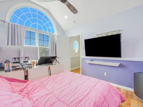 71 Hill Lane, Levittown NY 11756
