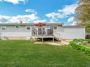 206 Prospect Place, Bay Shore NY 11706