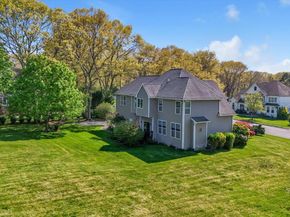 9 Paddock Lane, Medford NY 11763