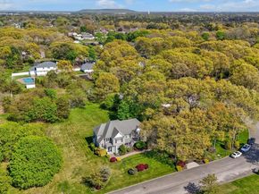 9 Paddock Lane, Medford NY 11763