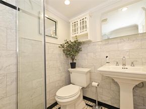 32 Franklin Avenue, Sea Cliff NY 11579