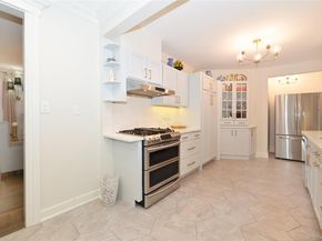 32 Franklin Avenue, Sea Cliff NY 11579